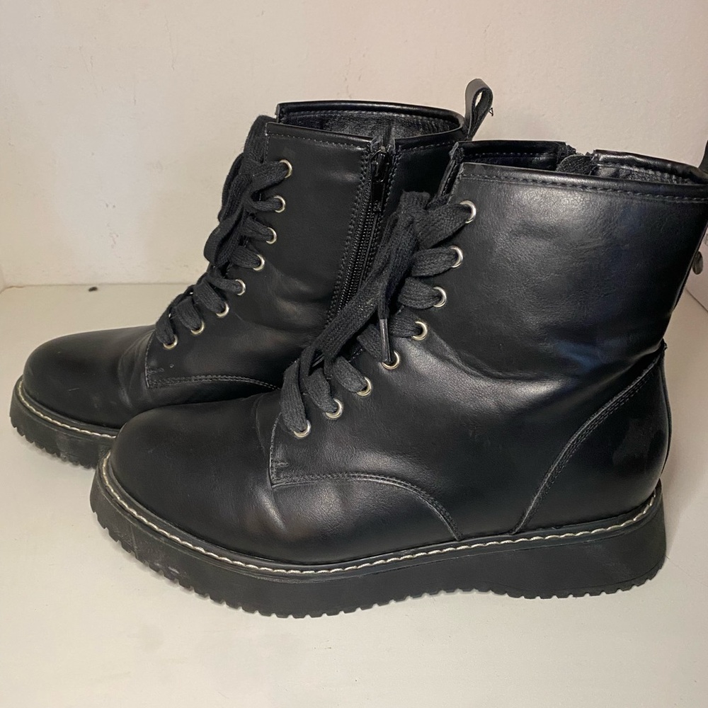 Madden Girl Smooth Black Combat Boots W10